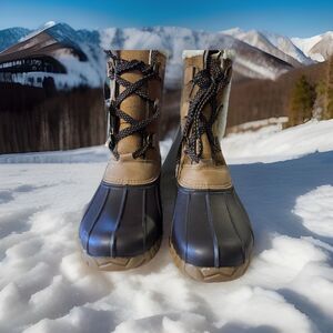 Eddie Bauer Women's Faux Fur Lined Comfort Footbed Duck Boots Size 6 NIB